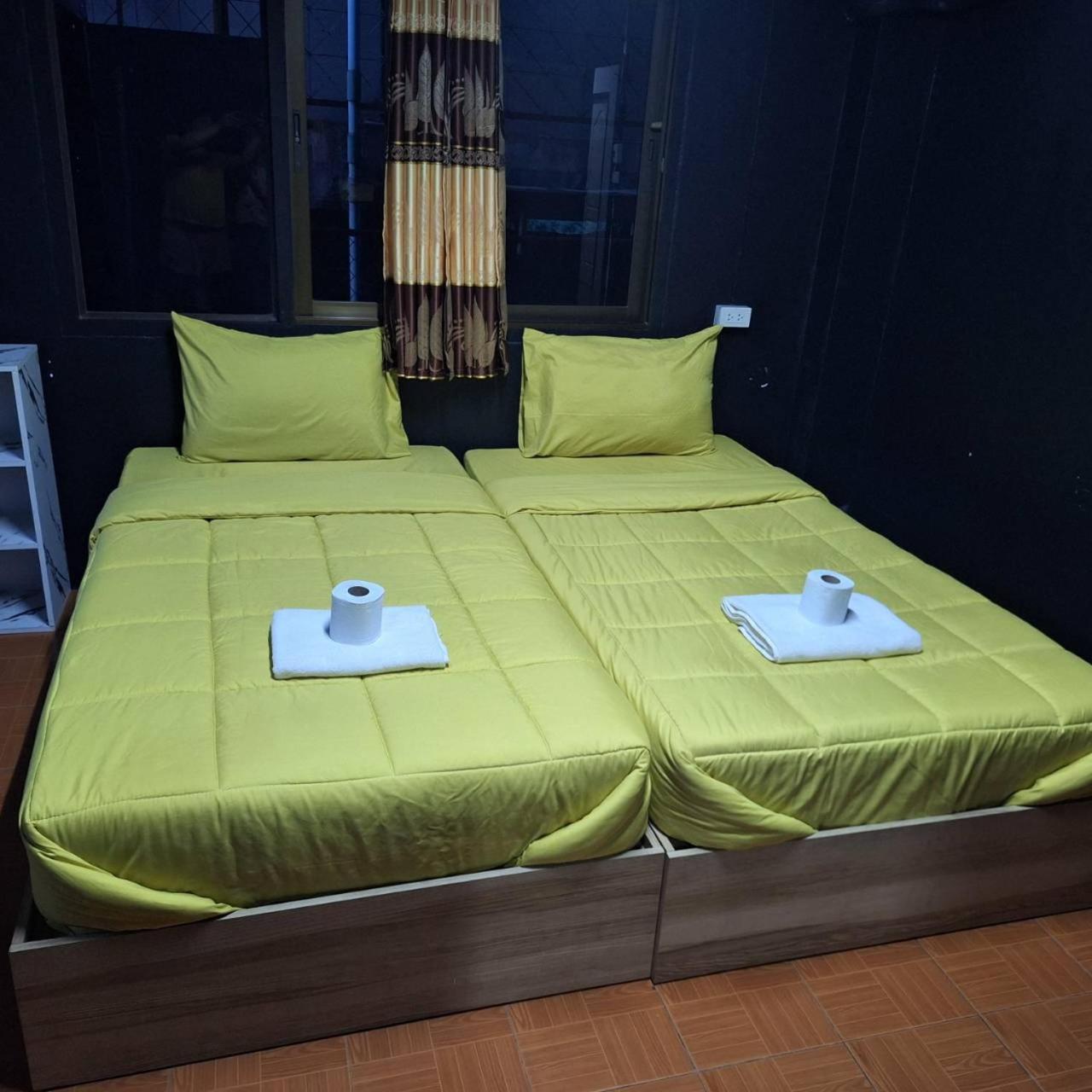 Satop Travelers Guesthouse Chiang Mai Exterior photo