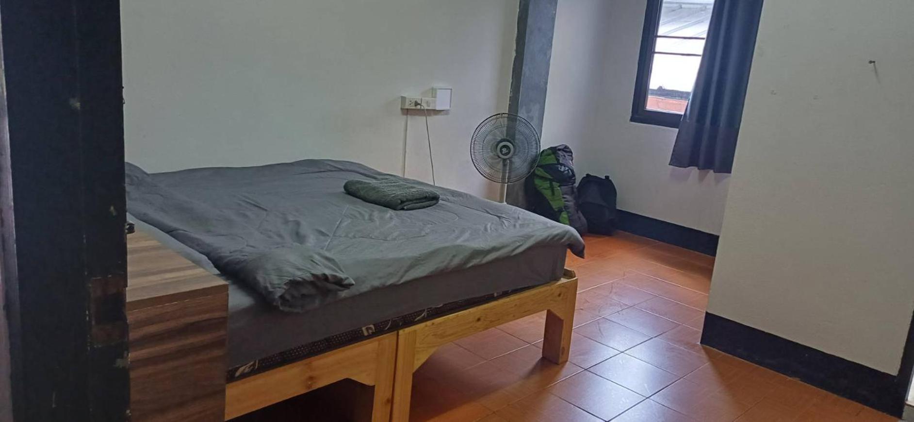 Satop Travelers Guesthouse Chiang Mai Exterior photo